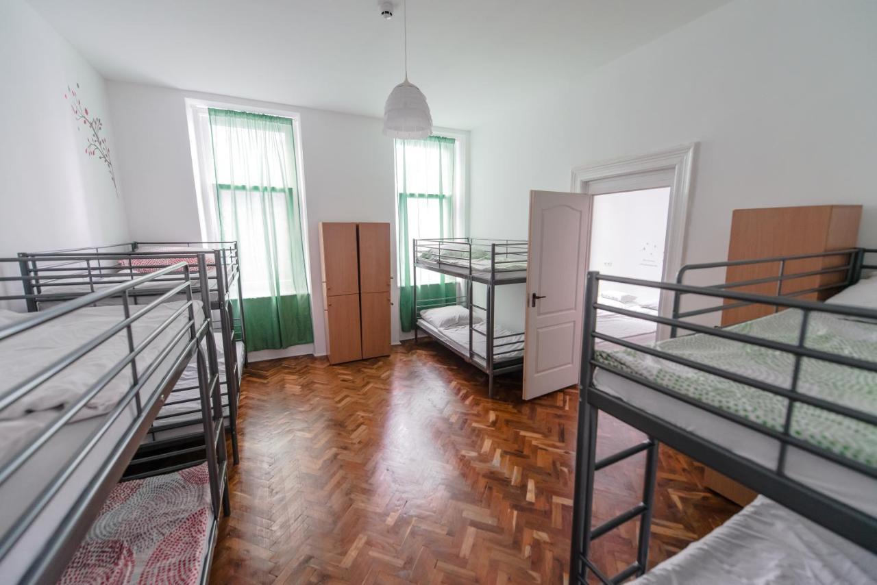 Budapest Party Hostel At Udvarom Rom bilde