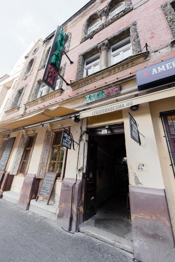 Budapest Party Hostel At Udvarom Eksteriør bilde