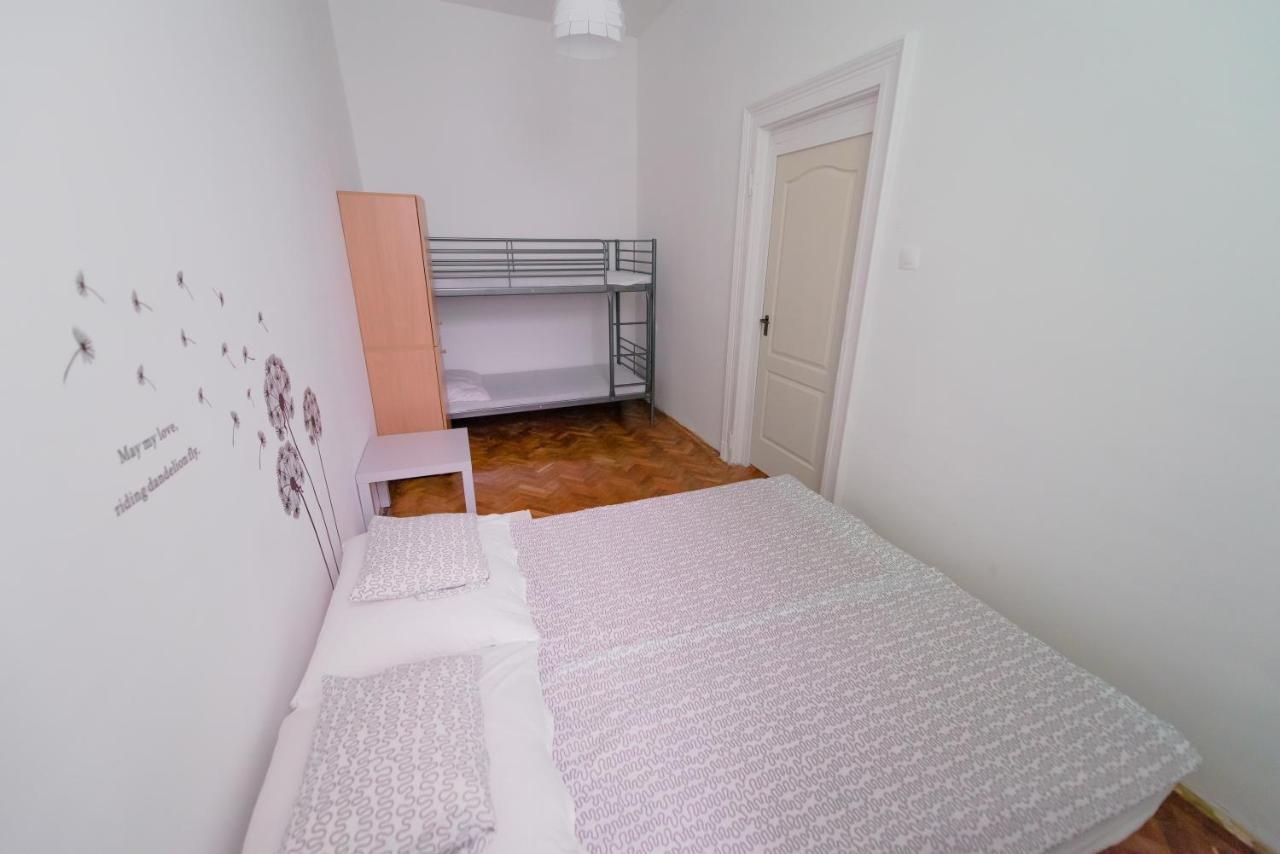 Budapest Party Hostel At Udvarom Eksteriør bilde