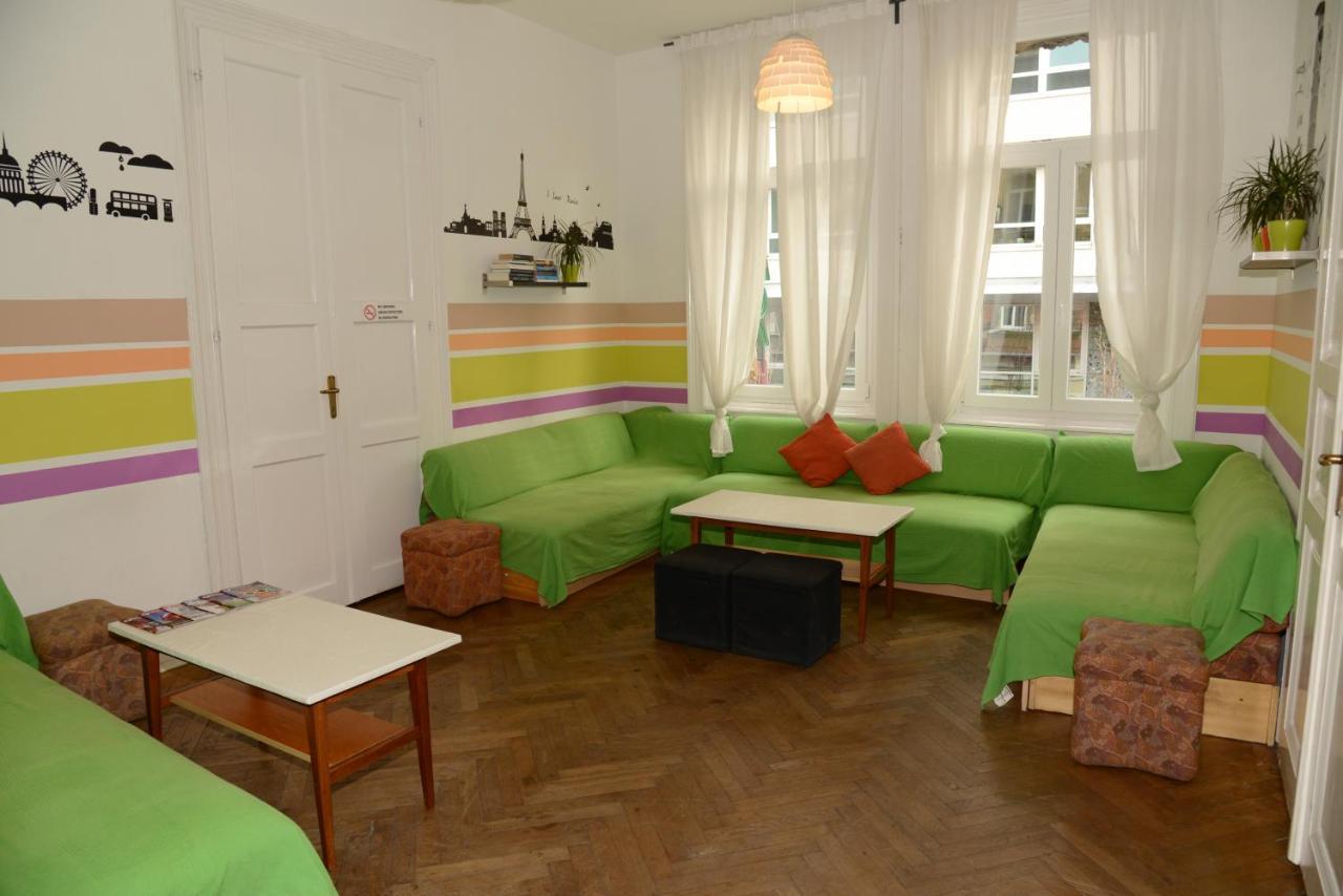 Budapest Party Hostel At Udvarom Eksteriør bilde