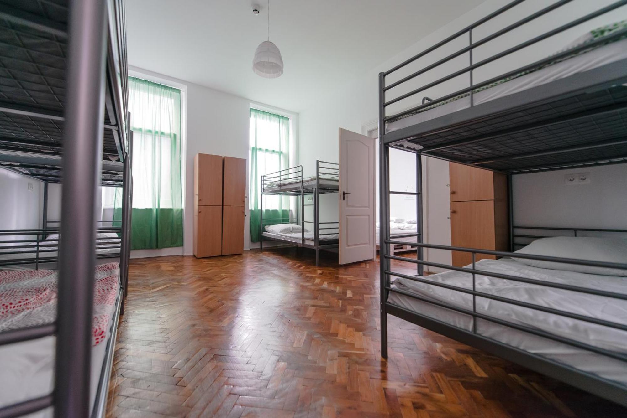 Budapest Party Hostel At Udvarom Rom bilde
