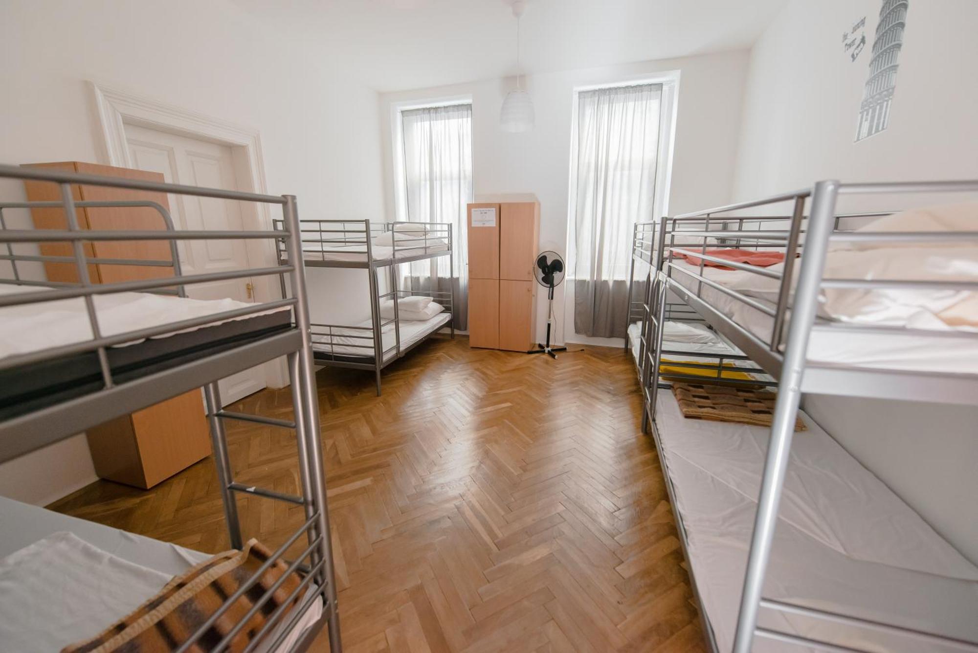 Budapest Party Hostel At Udvarom Rom bilde
